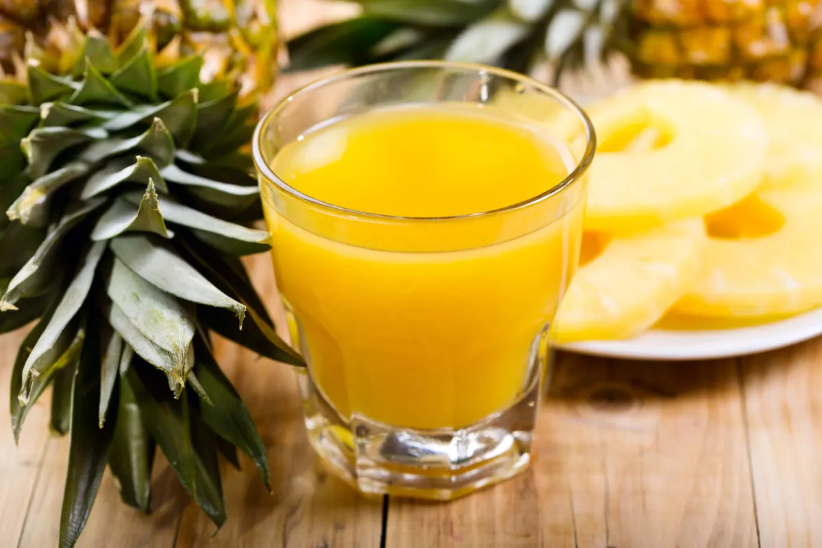 Jugo de piña.