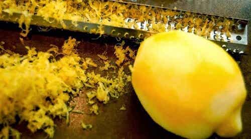 Beneficios y usos de la cáscara de limón para la salud