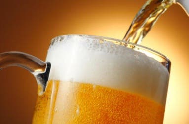 ¿La cerveza engorda? Consejos para su consumo