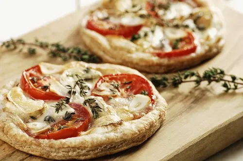 mini pizzas hojaldre