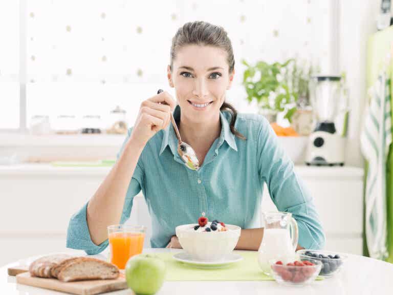 5 alimentos que debes incluir en el desayuno para adelgazar