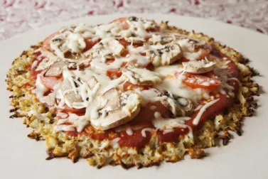 Pizza con corteza de coliflor
