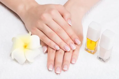 uñas protegidas