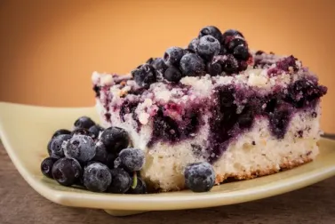 Pastel de arándanos sin gluten y sin lactosa
