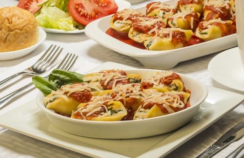 conchas de pasta rellena