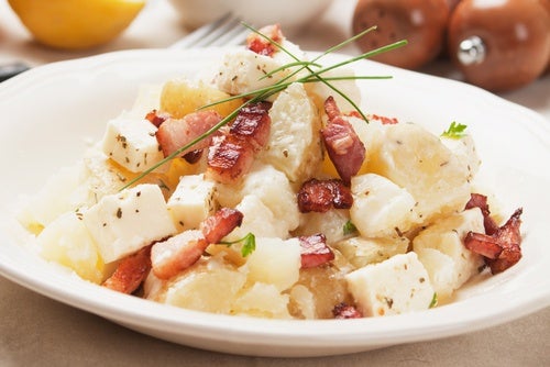Ensalada de patata con bacon