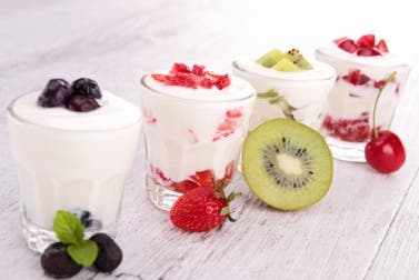 Vasitos de sandía y yogur