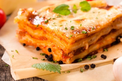 Rollos de lasaña de pollo y queso