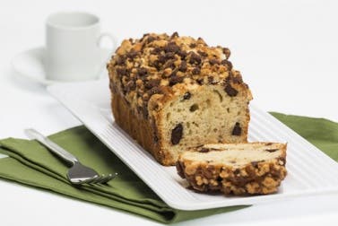 Pastel de plátano y chocolate blanco