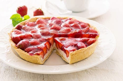 Tarta de crema pastelera con frutas
