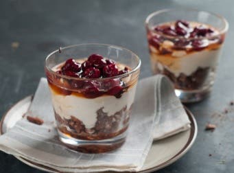 Vasitos de chocolate y crema mascarpone