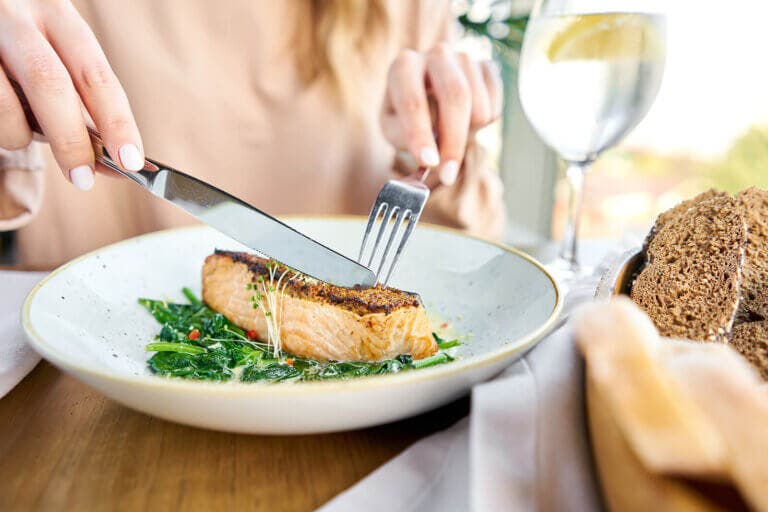 ¿Cómo aliviar los síntomas de la tiroides de forma natural?