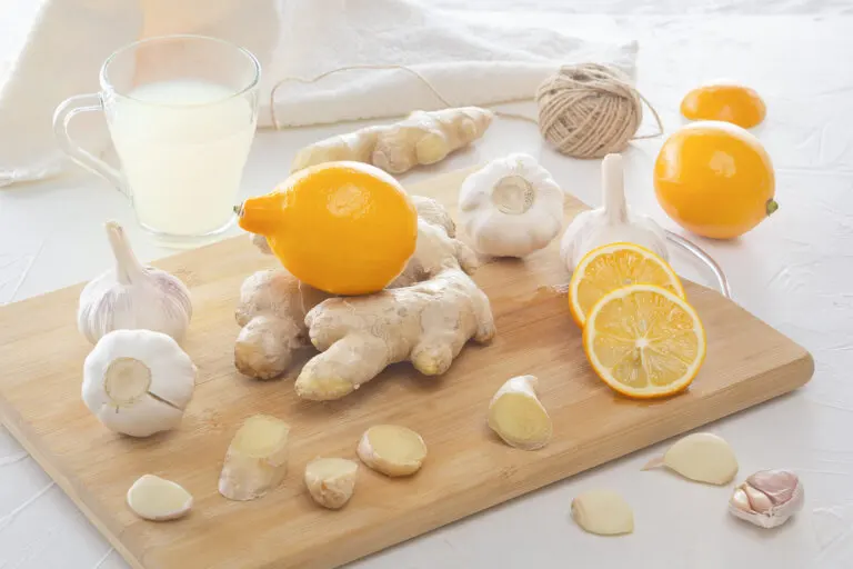 Beneficios de tomar cada mañana té de ajo