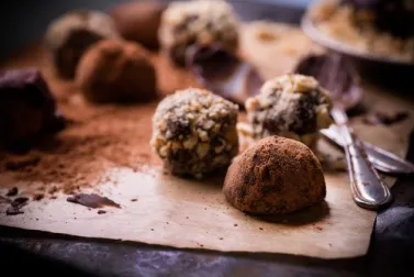 Bombones de chocolate rellenos de coco