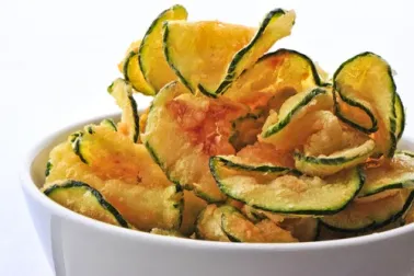Prueba esta deliciosa receta de chips de calabacín