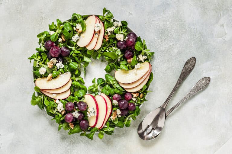 Ensalada de uvas y manzana