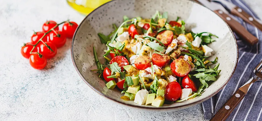Ensalada para deshinchar el abdomen.