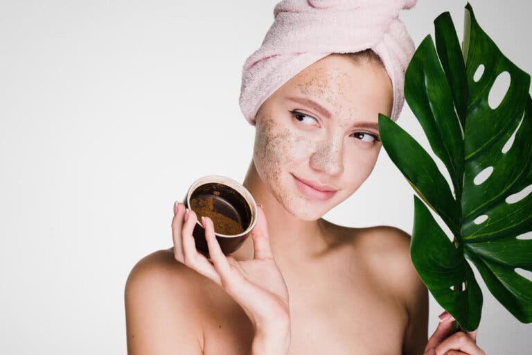 8 mascarillas exfoliantes con ingredientes caseros