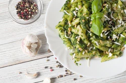 Pasta-pennes-al-pesto