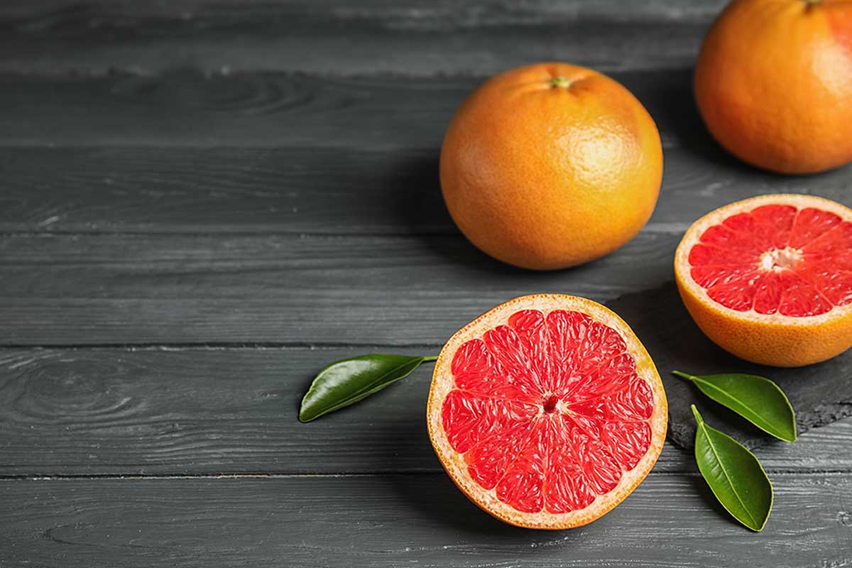 Grapefruit auf nüchternen Magen - Früchte