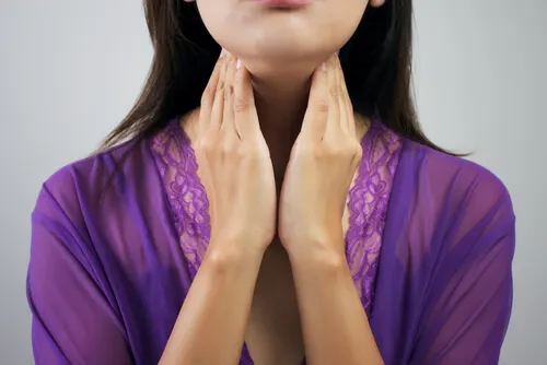 Descubre 8 ejercicios para la papada