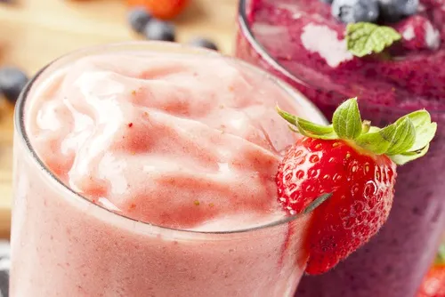 Batido de fresa y arándanos