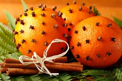 Mantén tu casa aromatizada con estos decorativos ambientadores naturales