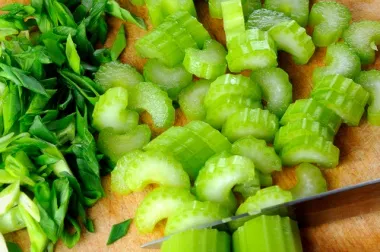 Rejuvenece tu cuerpo comiendo apio