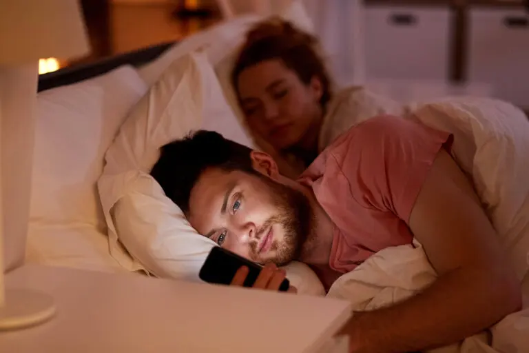 9 señales que delatan la infidelidad de tu pareja