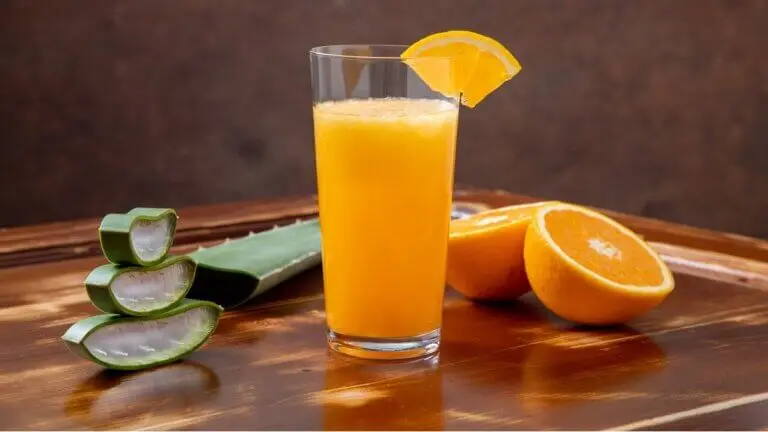 Jugo de naranja y aloe vera