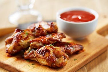 Pollo con salsa sriracha