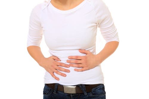 Mujer con reflujo gastroesofágico