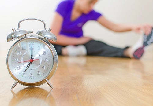 6 ejercicios de relajación recomendados para dormir tranquilamente