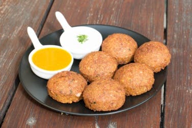 Croquetas de garbanzos y queso