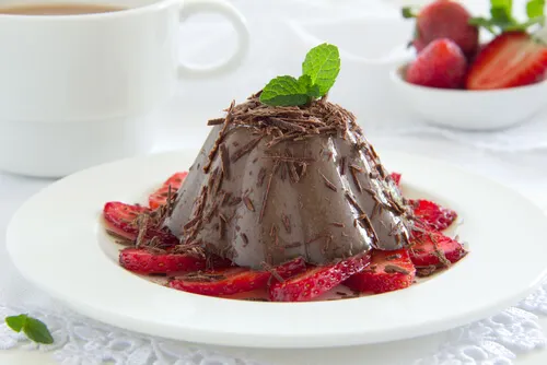 Panna cotta de mousse de chocolate al microondas