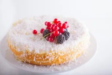 Pastel de coco helado