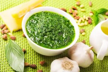 Salsa pesto para carnes