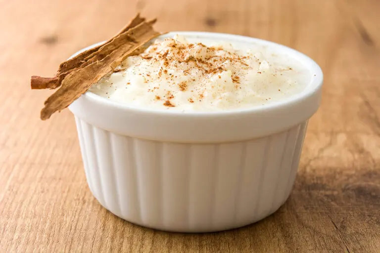 Prepara un delicioso arroz con leche y canela con esta fácil receta