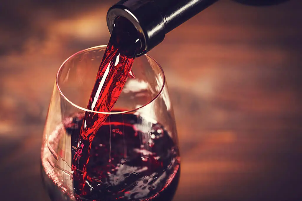 Copa de vino para bajar el colesterol HDL.