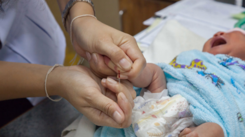 Cuba, el primer país en eliminar la transmisión del VIH de madre a hijo