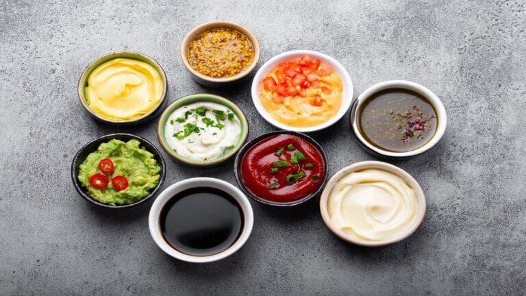 21 salsas para ensaladas para hacer en casa
