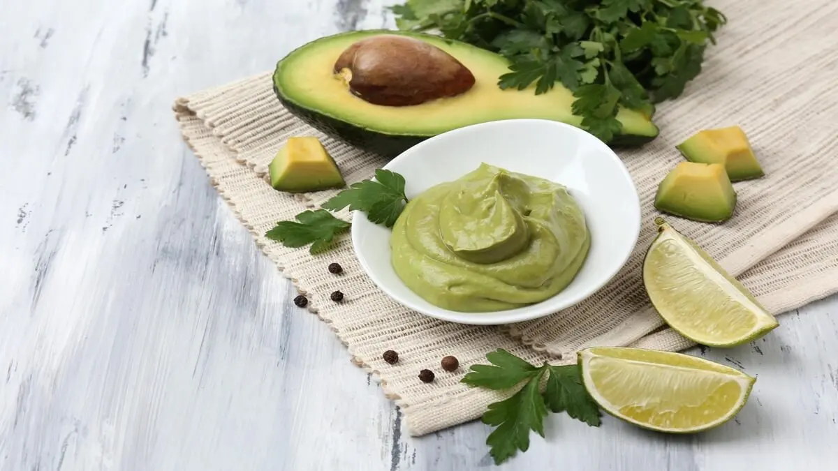 Salsa aguacate para las ensaladas.