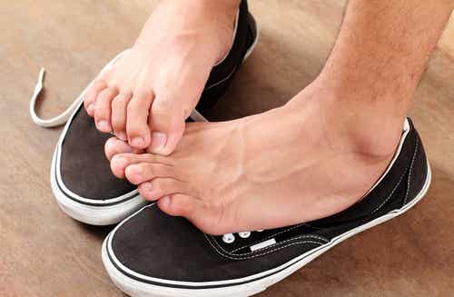 Cómo prevenir el pie de atleta