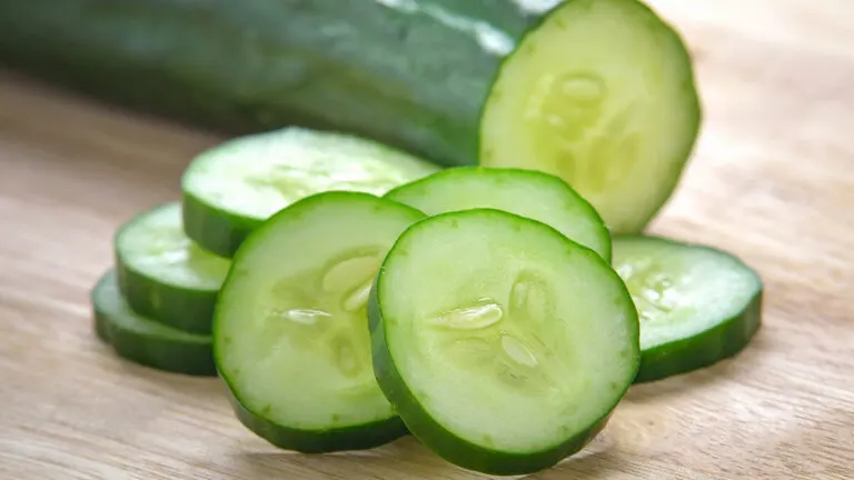 Depura tu organismo y mejora tu salud con pepino