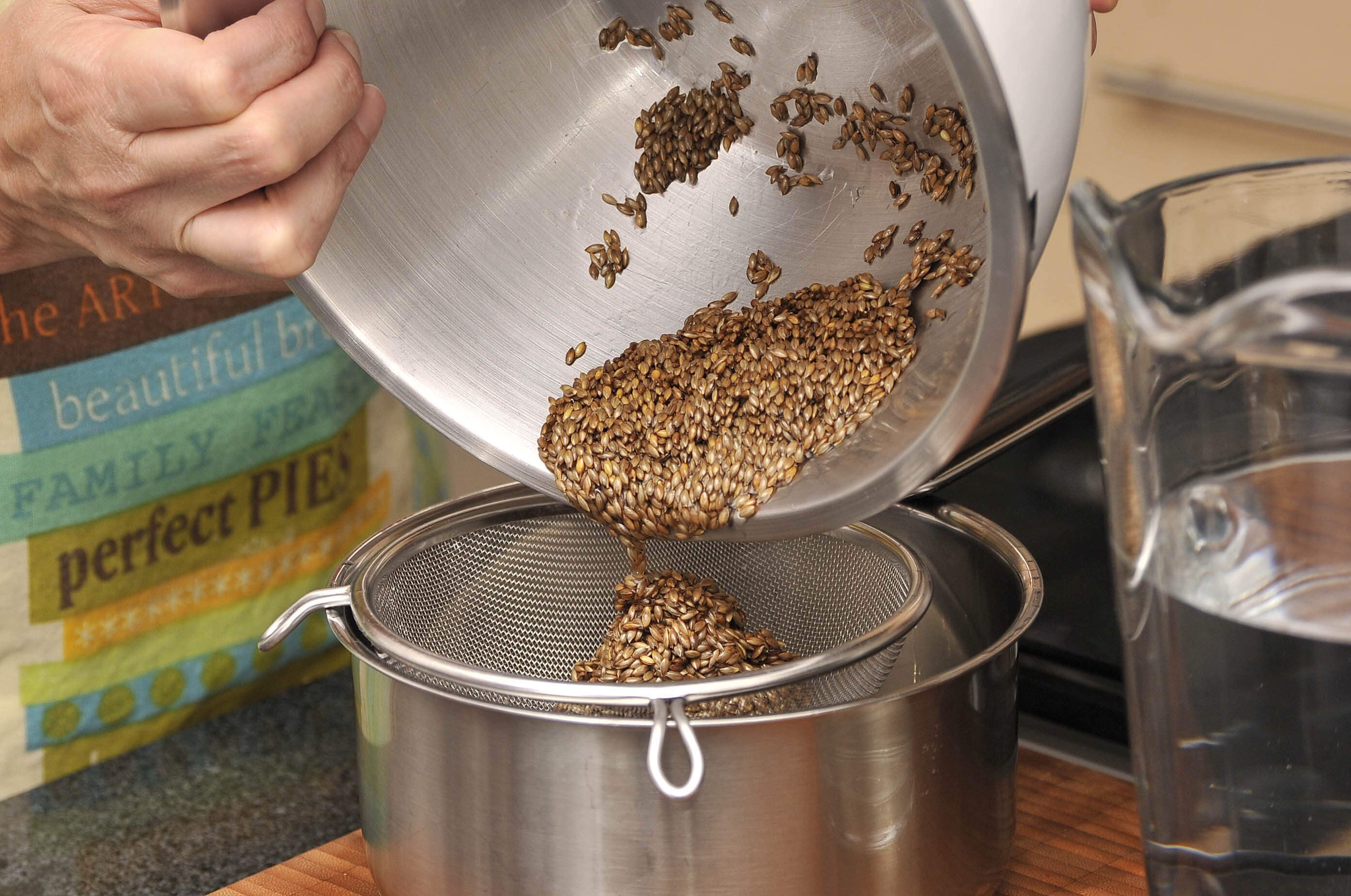 preparando-leche-de-alpiste