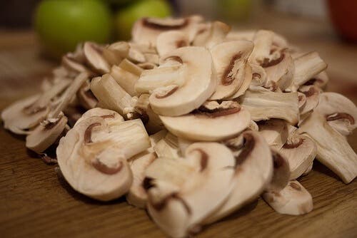 Champiñones rebanados