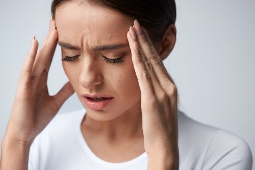 Migraña: causas, síntomas y remedios caseros