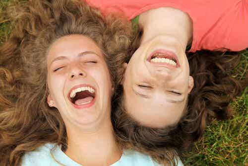 10 minutos de risa al día puede darte muchos beneficios. ¡Sorpréndete!