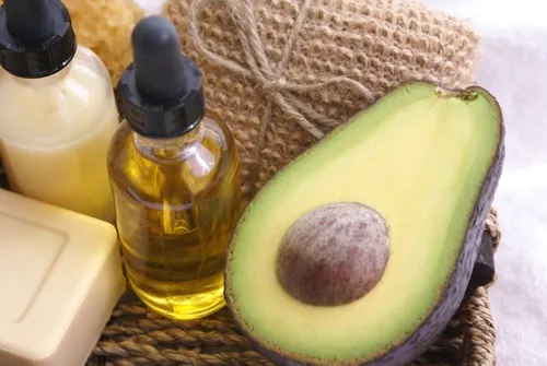 Natürliche Schönheitsprodukte - Avocado