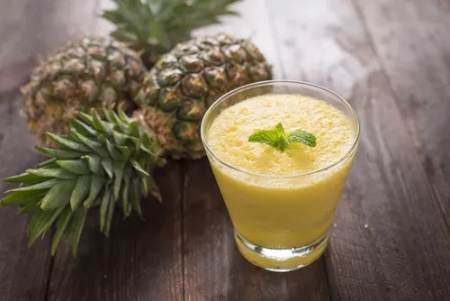 piña para limpiar el colon